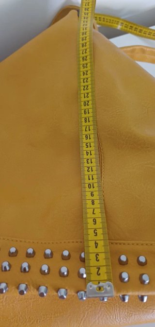 Mochila Alma Blue color camel Tachuelas Cremallera
