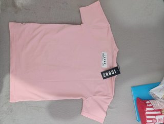 Camiseta ICON2 rosa pastel unisex