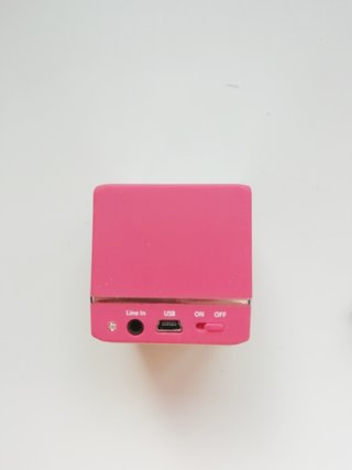 Altavoz Portátil Rosa