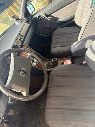 Mercedes-Benz 300D