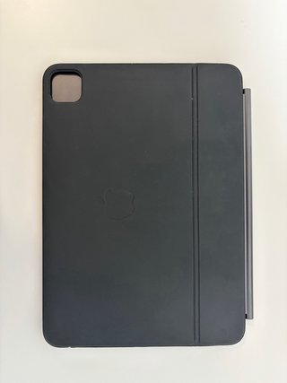 Magic Keyboard iPad Pro 11" M4 (Español) + Caja