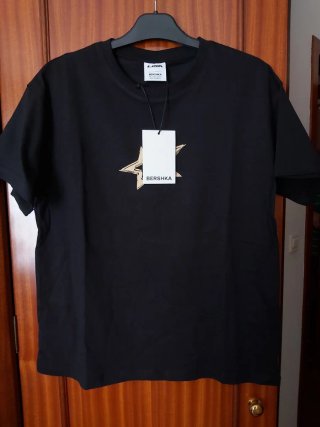 LISA ALTEREGO camiseta oversize Bershka talla S
