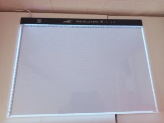 Mesa de Luz LED A3 Alex Bog Nueva