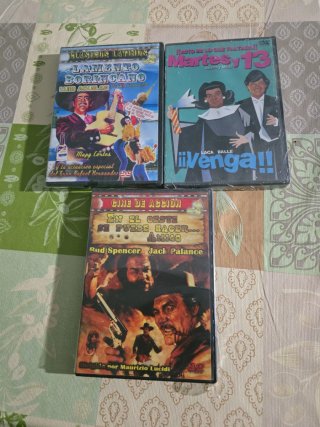 3 DVDs: Lamento Borincano, Martes y 13, etc.