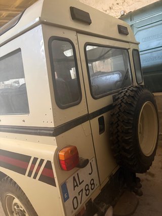 LAND ROVER SANTANA
