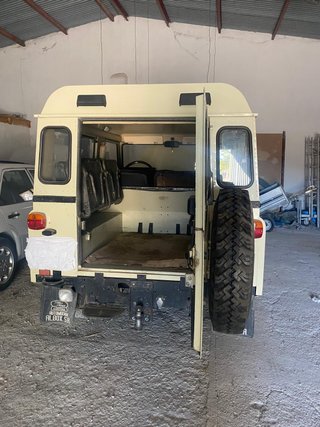 LAND ROVER SANTANA