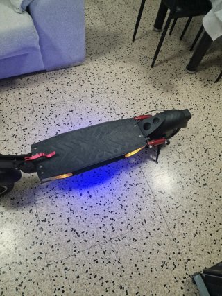 Patinete eléctrico grande