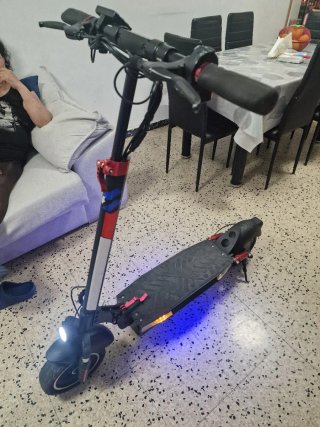 Patinete eléctrico grande