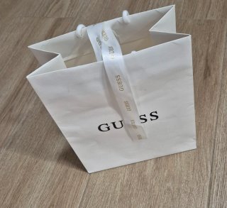 Bolsa Guess blanca con lazo