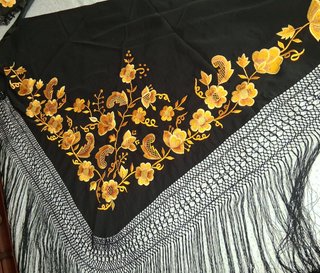 Conjunto de huertana negro y amarillo