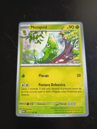 Metapod MEW ES 011/165 Escarlata y Púrpura 151