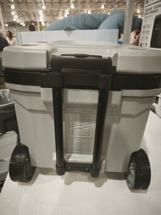 Nevera Igloo Maxcold 62 Roller 56 L