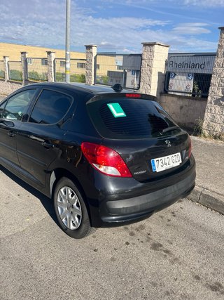 Peugeot 207 2010