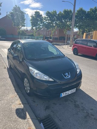 Peugeot 207 2010