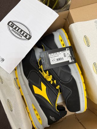 Zapatos de seguridad Diadora talla 43