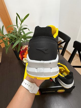 Zapatos de seguridad Diadora talla 43