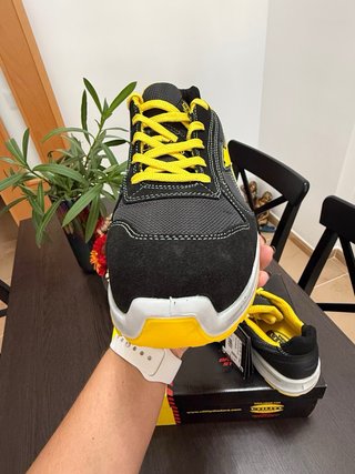 Zapatos de seguridad Diadora talla 43