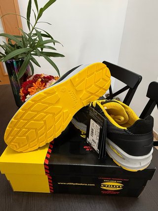 Zapatos de seguridad Diadora talla 43
