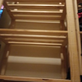 Estantería de madera