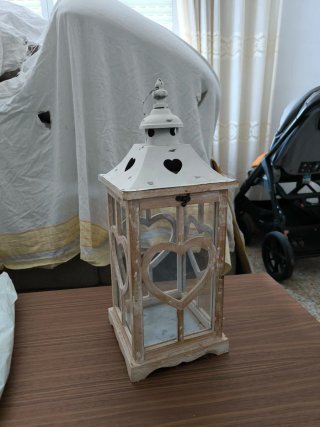 Farol de madera y cristal