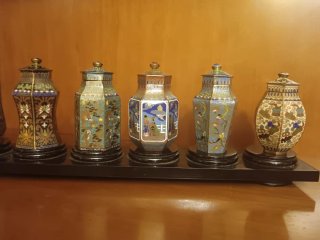 Conjunto 8 tibores miniatura cloisonné