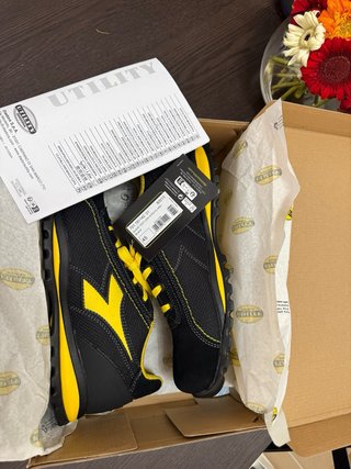 Zapatos seguridad Diadora talla 45 nuevos