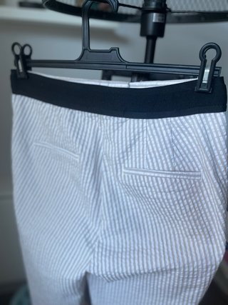 Total look pantalón pitillo rayas