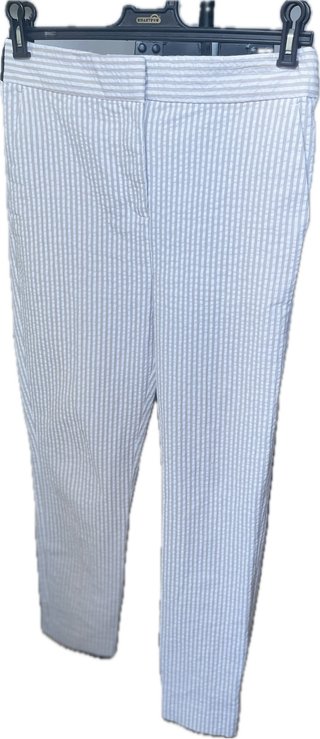 Total look pantalón pitillo rayas