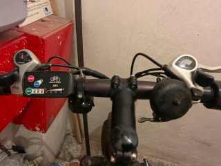 Bici Eléctrica Fat Bike acelerador tipo moto÷rueda
