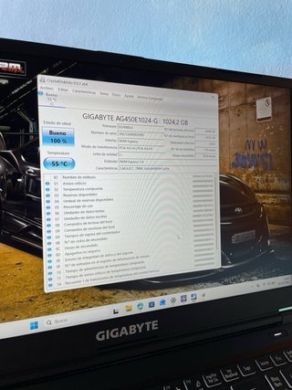 Portátil Gigabyte G5 RTX 4050 con factura 2024