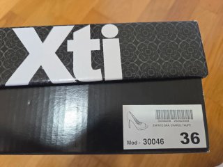 Tacones Xti charol nude/taupe T.36