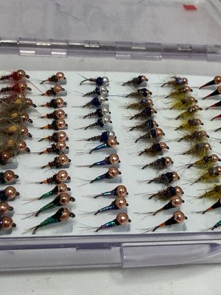 Caja de ninfas de pesca - 106 unidades