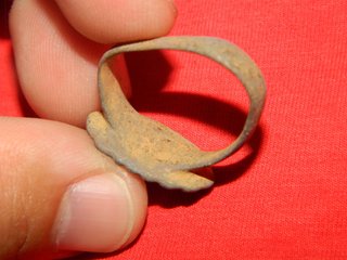 Anillo Ibero Romano de Bronce con X incusa.