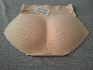 Braguita reductora y eleva glúteos beige