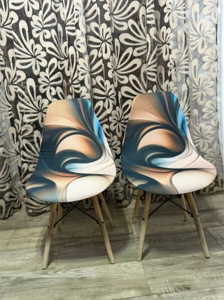Lote 2 sillas diseño moderno Usadas