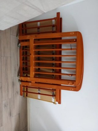 Cuna de bebé de madera