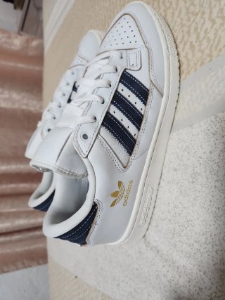 Zapatillas Adidas Blancas y Azules