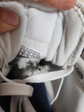 Zapatillas Adidas Blancas y Azules
