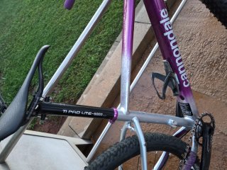 Bicicleta Cannondale Trail Morada
