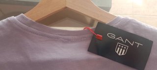 Camiseta Gant Morada Talla M