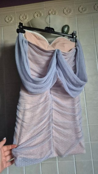 Abito rosa e blu