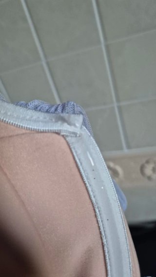 Abito rosa e blu