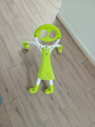 Bici de bebé verde y blanca
