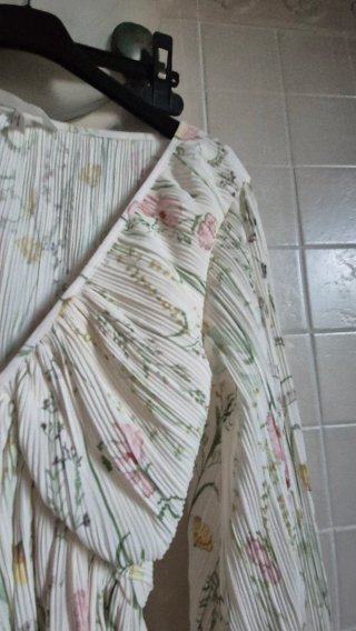 Abito floreale bianco