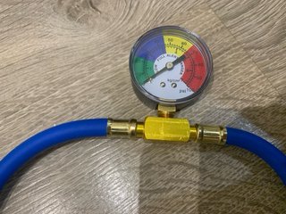 Kit Recarga A/C R134a/R12 con Manómetro