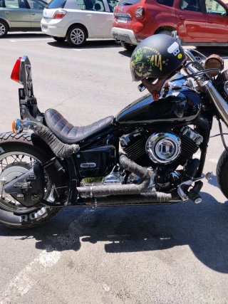 Yamaha Drag Star Bobber Negra