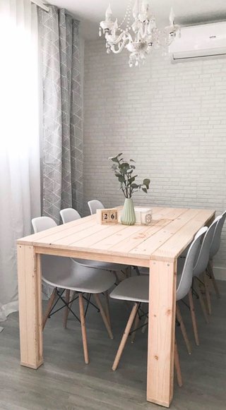 Mesa de comedor y 6 sillas