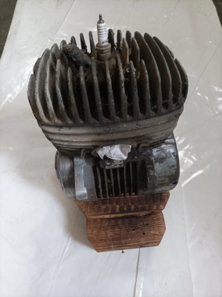 Motor Ossa Enduro 71