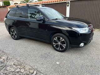 Mitsubishi Outlander 2012