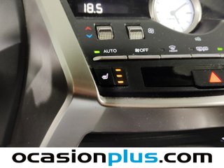 Lexus NX 300h Premium 2WD 145 kW (197 CV)